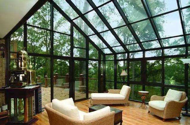 青岛别墅景观设计中常用阳光房的类别及优点和缺点